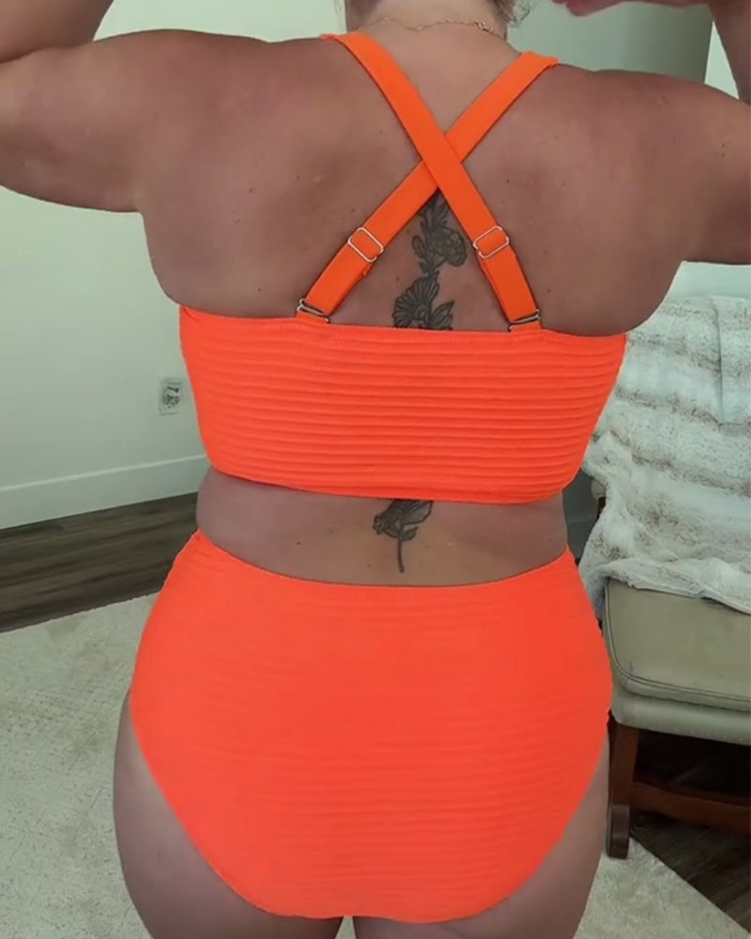 Relaxed triangle bikini