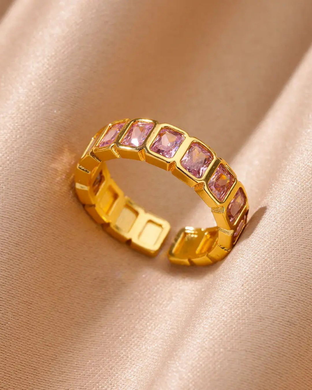 Multicolor crystal band ring
